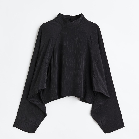 BATWING SLEEVED BLOUSE - Picture 2 of 8